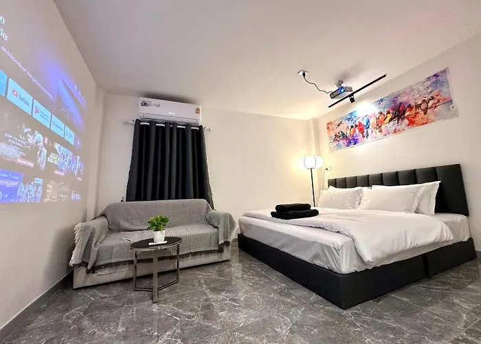 Hostel The White Den Chatuchak *