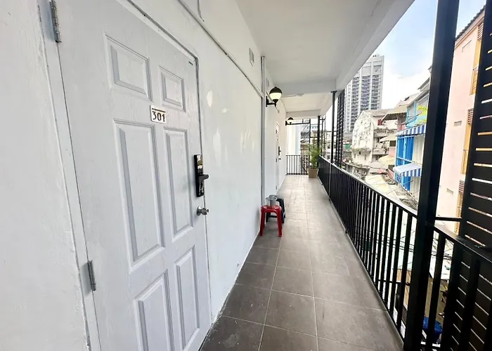 Hostel The White Den Chatuchak