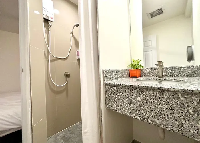 Hostel The White Den Chatuchak Bangkok