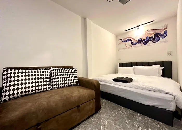 Hostel The White Den Chatuchak